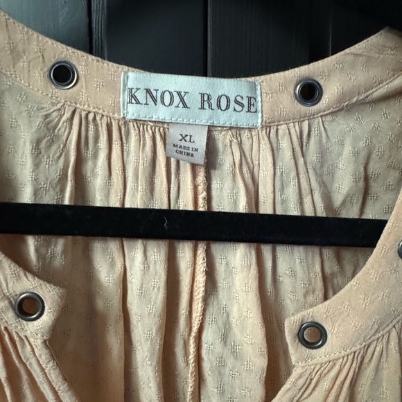 Knox Rose Cream Sleeveless Tunic Blouse - Picture 3 of 3